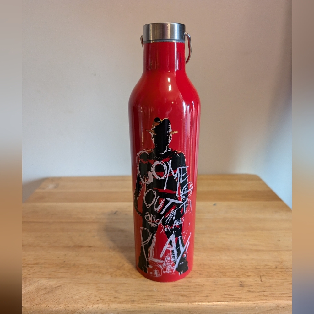 Freddy Kruger Metallic Water Bottle 23" Oz